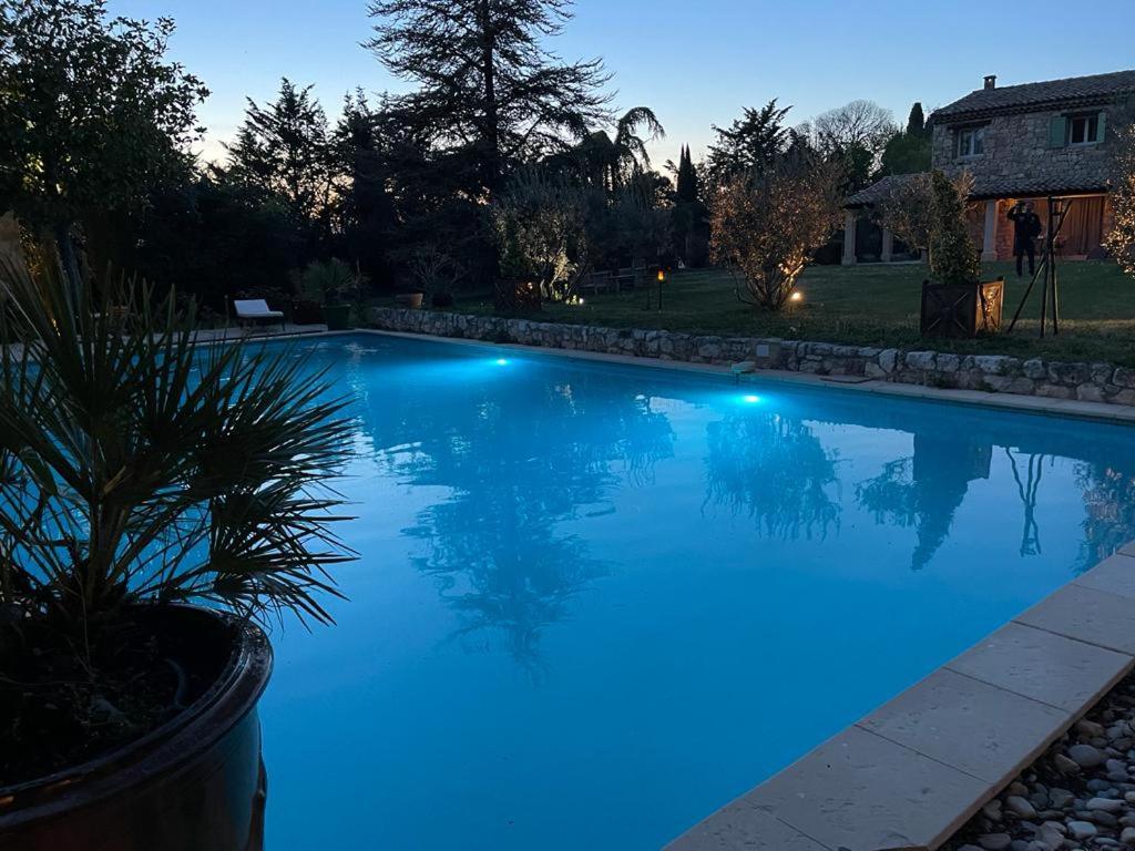 Gite Au Coeur De La Provence & Spa Saint-Cannat Luaran gambar