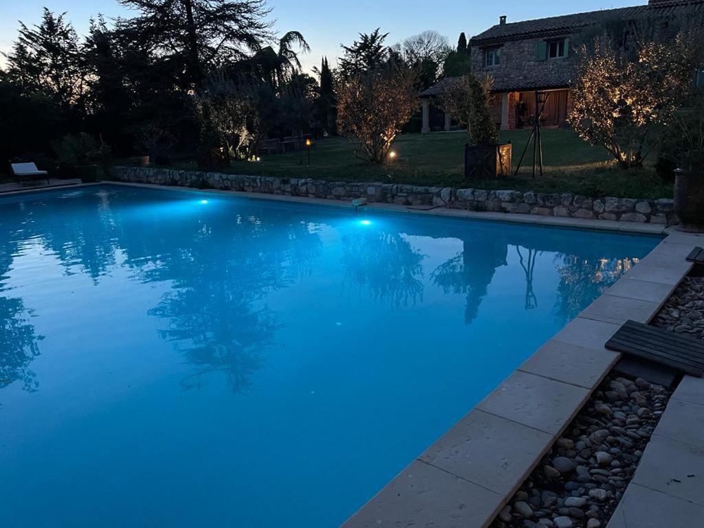 Gite Au Coeur De La Provence & Spa Saint-Cannat Luaran gambar